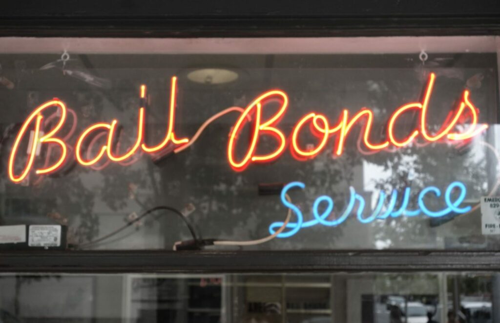 Bail bonds service